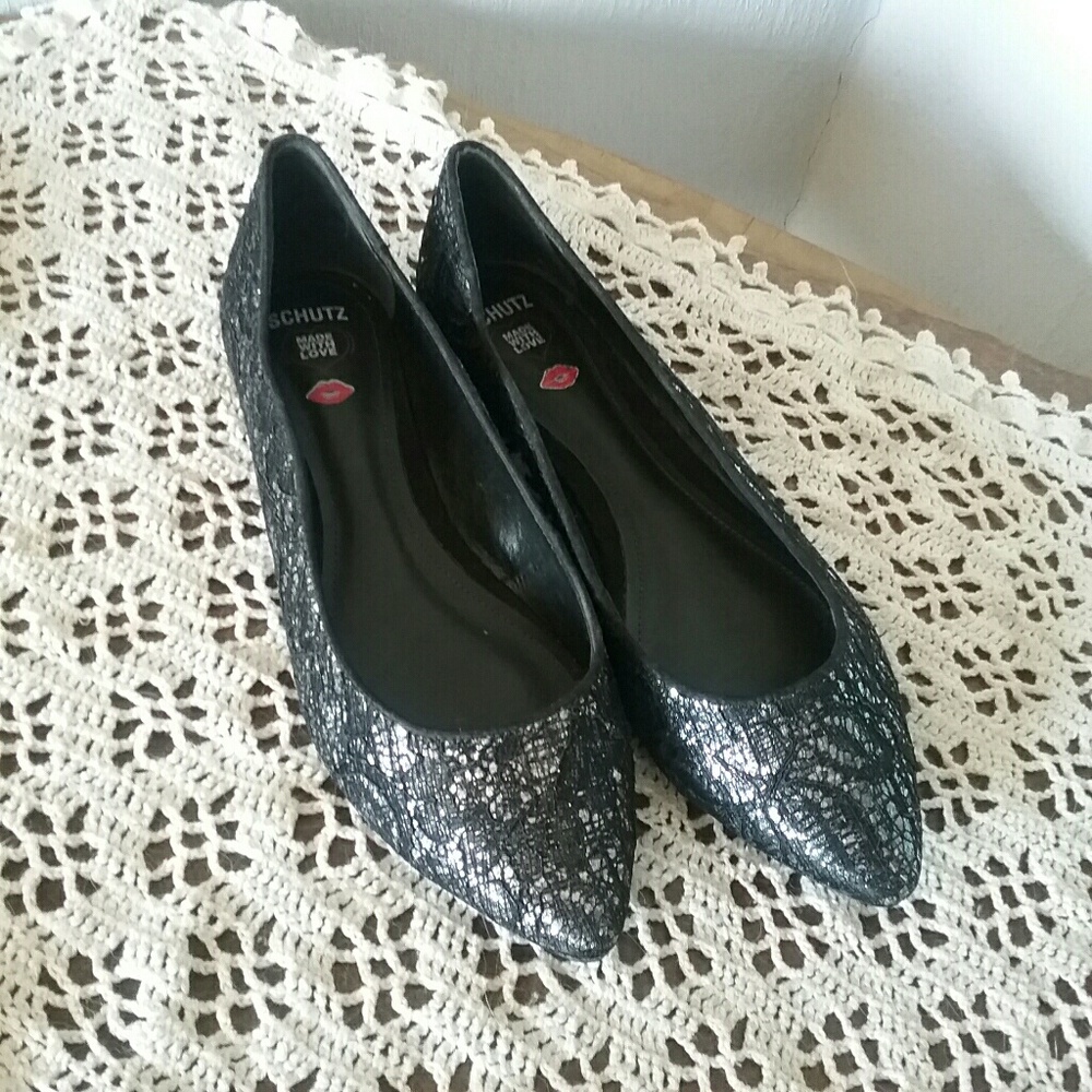Black lace/silver almond-toe flats